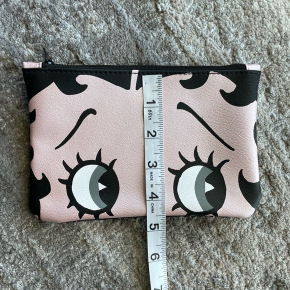 Ipsy Glam Bag - Betty Boop - Picture 6 of 6